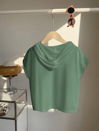 SHEIN تي شيرت كاجوال رياضي للأولاد للمدرسة والشارع والإجازات، نسيج خشن مبطن بقلنسوة ملائم للارتداء اليومي في المدرسة والرياضة والخروج، صالح لفصلي الربيع والصيف