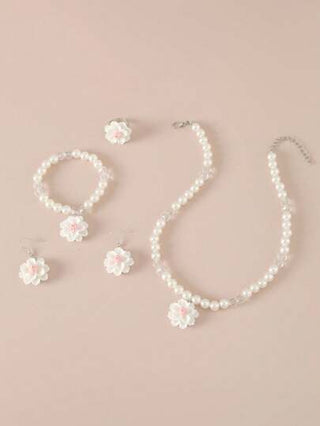 مجموعة من 5 قطع (قلادة وأقراط وسوار وخاتم) برواق أوروبي فاخر مزخرف بالزهور البيضاء المصطنعة ، تصميم فريد من القلادة المخرزة المناسبة للأطفال