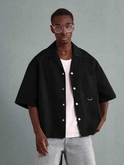 SUMWON قميص أنيق مربع القصّة بأكمام قصيرة وأزرار من الأمام مع طباعة بيان على الظهر، رسالة أسلوب الحياة، ملابس صيفية عادية للشارع