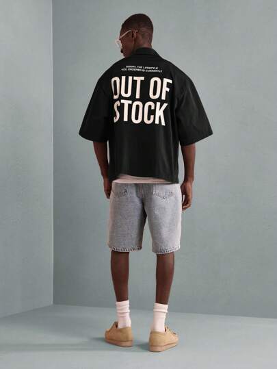 SUMWON قميص أنيق مربع القصّة بأكمام قصيرة وأزرار من الأمام مع طباعة بيان على الظهر، رسالة أسلوب الحياة، ملابس صيفية عادية للشارع