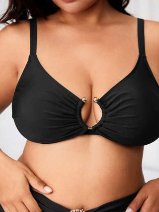 SHEIN Swim Basics ملابس علوية بكيني للنساء ذوات الحجم الكبير بتصميم أنثوي بحلقة متصلة ولون أحادي للاستخدام الصيفي على الشاطئ