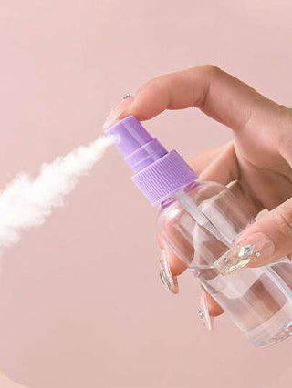 7 قطع مجموعة حاويات مستحضرات تجميل للسفر، حافظة منظمة للعناية بالبشرة والاستحمام محمولة للرحلات، برطمانات فارغة للتخزين
