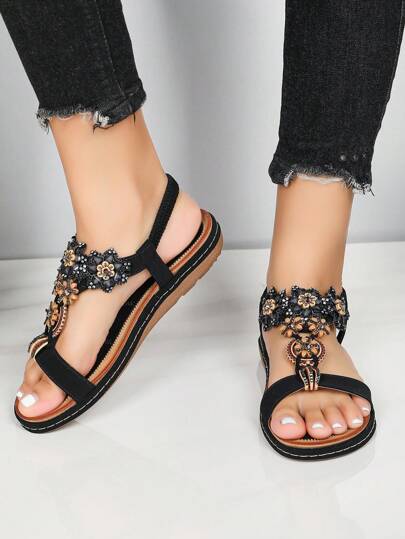 صنادل نسائية خفيفة كاجوال مزينة بحجر الراين مفتوحة من الأمام مزخرفة على الطراز البوهيمي