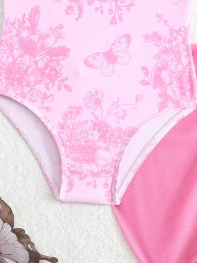 قطعة واحدة من ملابس السباحة ذات الرسمة الزهرية والكشكشة للفتيات الصغيرات