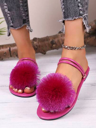 نعال صيفية للتبادل الدولي 2025، نعل منزلي مريح، نعال للعروسة والوصيفات مع تصميم مطرز راقي بزهور كروية