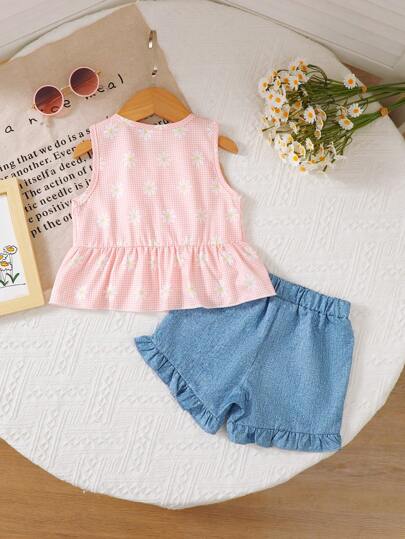 طقم ملابس علوية أكمام بلا أكمام بطبعة زهرية مع هيم متكسر ، وشورت بنفس الطبعة الزهرية (غير من الجينز), مجموعة ملابس كاجوال بسيطة