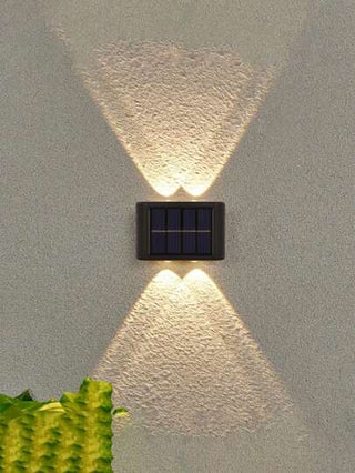 1/2 حبة ضوء جداري شمسي LED 4/6/8/10/12/16 ، إضاءة علوية وسفلية ، ضوء شارع LED مقاوم للماء ، ضوء جداري بلاستيكي حديث ، مقاوم للصدأ ، مناسب لديكور الجدار ، ديكور المنزل ، الحديقة ، الشرفة ، البهو ، منطقة المسبح ، الحظيرة ، الممر ، الدرج ، وليمة العائلة