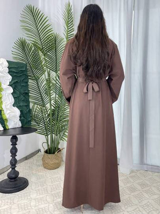 فستان عباية نساء خليجية طويل ذو أكمام، أناقة وبساطة، ألوان عادية