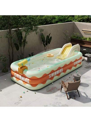 بركة سباحة قابلة للنفخ، بأحجام مختلفة دائرية قابلة للطي، من البي في سي السميك للاستخدام الخارجي، مزودة بنزلقات وألعاب مائية للمرح والتسلية