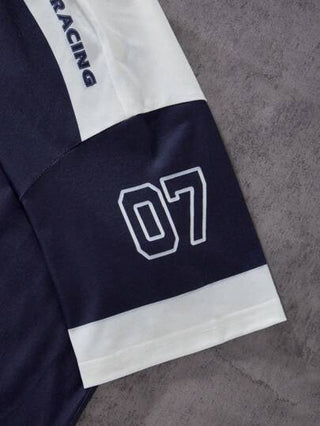 SHEIN تي شيرت تيشيرت رياضي كاجوال للمراهقين الشباب بياقة طاقم ، أكمام قصيرة ، برينت أرقام وتصميم ملون