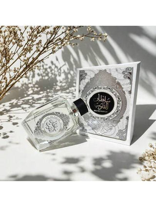 عطر زيت أساسي يومي مناسب للجنسين، رائحة خشبية طويلة الأمد مناسبة للنساء والرجال، هدية مثالية للصالون والحفلات والمواعيد، يوفر رائحة منعشة