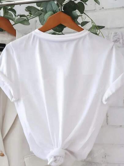 Disney ملابس علوية صيفي نسائي بنمط طباعة كرتوني بحروف مقلوبة، بأكمام قصيرة وياقة دائرية، بسيط وعادي للاستخدام اليومي، لون أبيض وجميل، تعاون ديزني