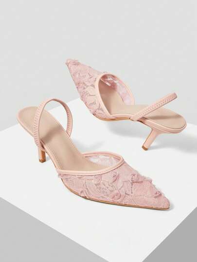 MOTF PREMIUM أحذية كعب عالي بنقاط من الدانتيل