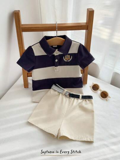 Cozy Pixies مجموعة مكونة من قطعتين للأطفال الصبيان: ملابس علوية بياقة بولو ذات أكمام قصيرة بطراز مخطط وشعار وشورت بخصر مطاطي