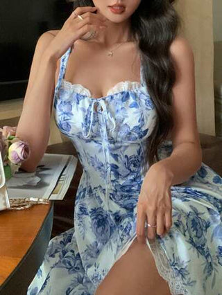 DAZY فستان صيفي للنساء بطباعة النمط الزهري ذو ياقة مربعة من البورسلين الأزرق والأبيض، بسحاب للخصر، تريم من الدانتيل، يشكل الجسم، فستان ماعز للنساء في رحلات البحر
