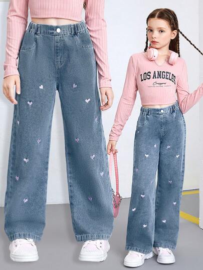 SHEIN بنطال جينز أزرق مغسول فضفاض عادي بأسلوب Y2K الجديد للبنات المراهقات مع تطريز بنمط قلب، مناسب للارتداء اليومي المُشترك