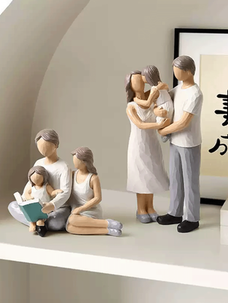 تمثال أسرة من ثلاثة أو أربعة أفراد، تمثال أسرة، تمثال الوالدين والطفل، ديكور منزلي دافئ لغرفة المعيشة أو المكتب، أفضل هدية لعيد الميلاد أو الزفاف أو عيد الحب، ديكور المنزل، صندوق تجميع المجوهرات، ديكورات الحفلات