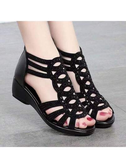 الصنادل ذات الكعب السميك عصري، صنادل كعب منصة متعددة الاستخدامات للخارج، صنادل كعب منصة عصرية للنساء،صنادل جلدية عالية مفتوحة الأصابع بقاعدة ناعمة، بوت كاحل نسائية مرصّعة بالراين، صنادل بكعب متوسط، صنادل مفتوحة مزودة بسحاب خلفي للسيدات