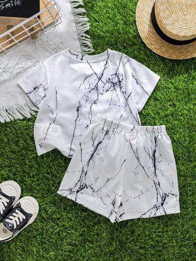 مجموعة ملابس علوية أكمام قصيرة وشورت لطفل صبي, نمط رخامي أبيض، ملائم للرياضة واليومي والحفلات والتصوير الفوتوغرافي والعطلات والمناسبات في فصلي الربيع والصيف