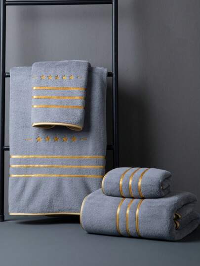 1 منشفة حمام كبيرة الحجم، 86*170سم ، من ألياف البوليستر ، باللون الرمادي الفاتح البسيط مع نمط نجوم مطرز ؛ أو منشفة يد صغيرة 34*75سم ، سريعة الجفاف ناعمة ، مناسبة للحمام والفندق والحفلات والشاطئ والسفر والرياضة والهدايا والحمام السباحة وصالون التجميل...