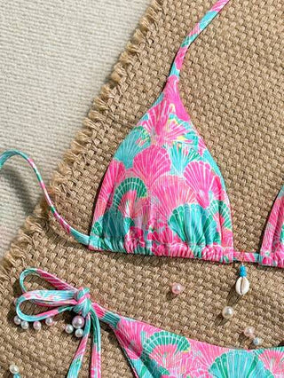 Swim Mod مجموعة من قطعتين للنساء منها ملابس علوية مخطط بنسيج معرق وزينة صدفة للارداف مع شورت سباحة مربوط من الجانبين طراز بوهو، بدلة بيكيني للحفلات الشاطئية الصيفية