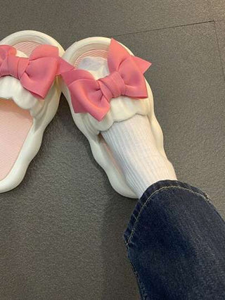 نعال منزلية ناعمة وراحة للنساء، بتصميم بتلة الفراشة، قاعدة سميكة مانعة للانزلاق، صندل منزلي كاجوال