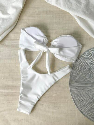 Swim Chiccia ملابس شاطئ نسائية لموسم الربيع، بتصميم ملابس علوية بدون أكتاف مزخرف بمعدن وبيكيني قصير مثير بألوان صلبة للصيف