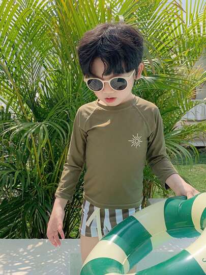 مايوه أولادي طقم بحر مكون من قطعتين بطبعات الكامو للأولاد، ملابس شاطئ والأحمام الساخن، أخضر عسكري