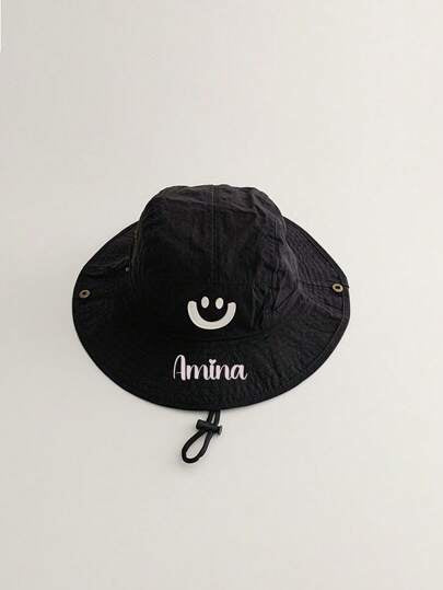 قبعة دلو مطرزة باسم قابلة للتخصيص، المقاس 48-52 سم، بتصميم وجه مبتسم جميل، قبعة شمس كاجوال قطنية مناسبة للأطفال من سن 1-6 سنوات، مناسبة للارتداء في الخارج بالحضانة، أحرف قابلة للتخصيص كهدايا، هدايا عيد الميلاد