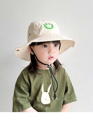 قبعة دلو مطرزة باسم قابلة للتخصيص، المقاس 48-52 سم، بتصميم وجه مبتسم جميل، قبعة شمس كاجوال قطنية مناسبة للأطفال من سن 1-6 سنوات، مناسبة للارتداء في الخارج بالحضانة، أحرف قابلة للتخصيص كهدايا، هدايا عيد الميلاد