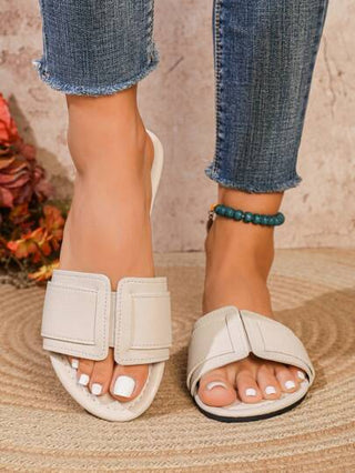 صنادل نسائية صيفية مسطحة، طراز جديد، بيج، بني، أسود، عصري متعدد الاستخدامات، إصبع القدم مستدير، مسطح مريح، سهل الارتداء، نطاق واسع مسطح