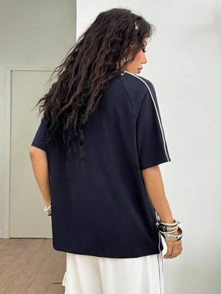 Coolane تي شيرت أزرق أكمام قصيرة للنساء بطباعة حروف وألوان للأحداث الحضرية والأسلوب السائد في 2000