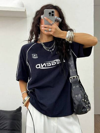 Coolane تي شيرت أزرق أكمام قصيرة للنساء بطباعة حروف وألوان للأحداث الحضرية والأسلوب السائد في 2000