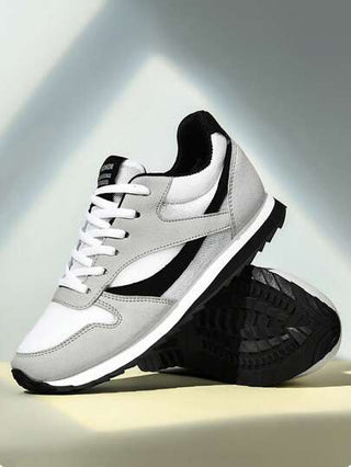 أحذية رجالية برقبة مسطحة دائرية بأربطة، بأبجديات، أحذية زوجية كبيرة الحجم ذات مقاسات كبيرة مريحة وقابلة للاستخدام على مدار السنة، مزودة بنعل مطاطي مضاد للانزلاق, متين ومصنوع من شبكة تنفس وجلد الغزال