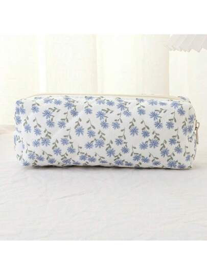 حقيبة مكياج صغيرة بسيطة جديدة ذات طبعة زهور زرقاء للتجميل، مستلزمات تواليت، أشياء صغيرة، منظم سفر خفيف الوزن عالي التعدد لاستخدامات اليوم اليومي والمكتب والمدرسة والسفر، هدية عيد ميلاد وأعياد متجدد ذات سعة كبيرة وأنواع ملحقات متعددة