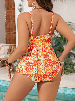 Swim Mod بدلة سباحة قطعتين للسيدات من فئة البدناء، بتصميم أزهار متناثرة وشريط ضيق في الجزء العلوي وتنورة منخفضة الرقبة للتمويه على منطقة البطن، بتصميم قميص مخطط، مناسبة للشواطئ والبرك والرحلات