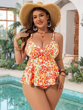 Swim Mod بدلة سباحة قطعتين للسيدات من فئة البدناء، بتصميم أزهار متناثرة وشريط ضيق في الجزء العلوي وتنورة منخفضة الرقبة للتمويه على منطقة البطن، بتصميم قميص مخطط، مناسبة للشواطئ والبرك والرحلات