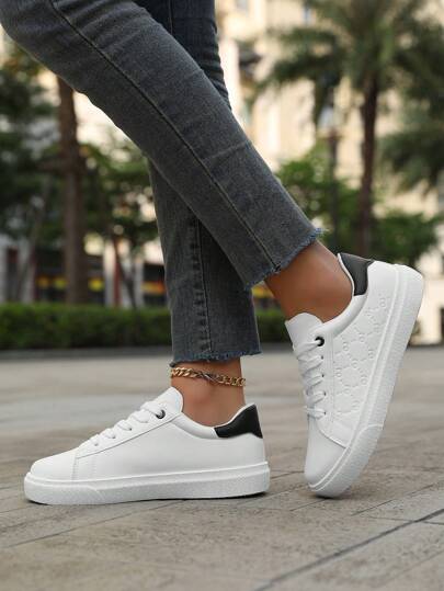 أحذية رياضية غير رسمية للرجال، أحذية التزلج على لوح, أحذية رياضية غير انزلاقية , أحذية التزلج الطلابية, أحذية بيضاء صغيرة تناسب جميع المواسم