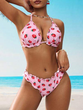 Swim Mod بكيني مكون من سروال وحمالة ذو طبعة فراولة، مزين بشريط مثلث ودانتيل، مناسب للشاطئ والعطلة الصيفية