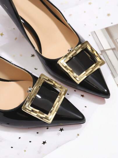 زوج واحد من إكسسوارات وأزرار معدنية أنيقة للأحذية قابلة للفصل والتثبيت، مناسبة للنساء لأحذية الكعب العالي والأحذية المسطحة والصنادل والأحذية الكاجوال