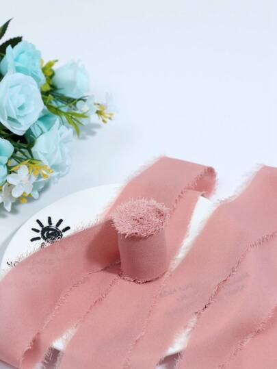 لفة واحدة من شريط الشيفون الوردي الغامق ذي الحواف المبهرة ،4*500 سم شريط هدايا ذو موحد اللون،ديكور باقات الزفاف،مستلزمات حرفية DIY،ديكور بطاقات الدعوة للزفاف،شريط تغليف هدايا عيد الميلاد،ديكور قصات الشرائط والعقد على الطراز الأنيق،مستلزمات الحفلات