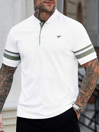 Manfinity Mode قميص بولو كاجوال بياقة عالية وأكمام قصيرة مخطط وبألوان مجمعة، صيفي