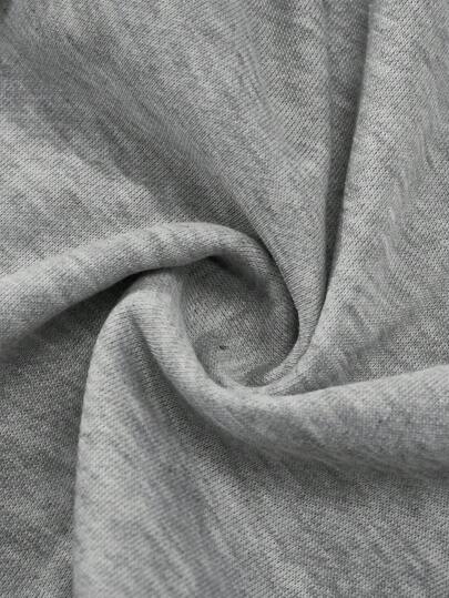 Manfinity Hypemode طقم تيشيرت كاجوال قصير الأكمام بطبعة حرفية على الرقبة المستديرة وبنطال رياضي بخصر رباط والساقين واسعتين، ملابس كاجوال للرجال مناسبة للارتداء اليومي، الخروج، الحفلات، المهرجانات الموسيقية، لقاء الأصدقاء، ويمكن استخدامها كهدية لأصدقاء وعا