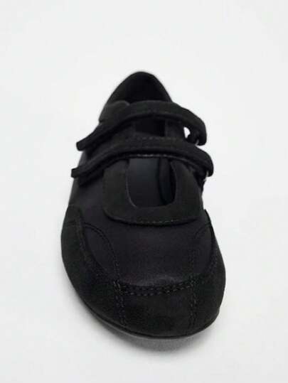 أحذية ماري جين الجلدية الحمراء القديمة المتعددة الاستخدامات بنعل مسطح للنساء، ذات أصابع مستديرة، أحذية كاجوال جديدة لموسم الربيع 2025