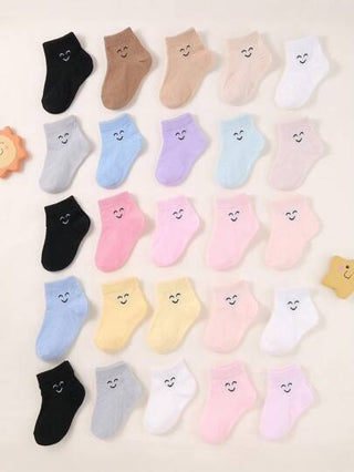 10 أزواج من الجوارب العشوائية بألوان الحلوى وبنمط وجه ابتسامة مناسبة للحياة اليومية والأماكن الترفيهية، جميلة، مريحة، قابلة للتنفس وكاجوال، مناسبة لأطفال حديثي الولادة من سن 0-3 سنوات، هدايا مثالية