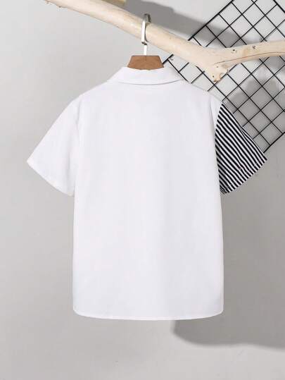 قميص كاجوال قصير الأكمام ذو طبعة شريطية منقطة للأصغر من المراهقين، مناسب للصيف الكاجوال، الرياضة، الخروجات، الحفلات، الملائم للعديد من المناسبات