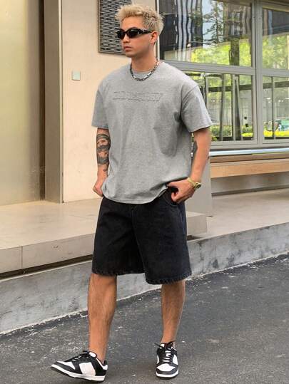 DAZY تي شيرت ذو رقبة دائرية وأكمام قصيرة، بطبعات مطرزة رمادية اللون، مناسب للارتداء في الصيف