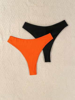 SHEIN Swim Curve قطعتين من ملابس السباحة ذات اللون الأحادي للنساء، بمقاسات كبيرة