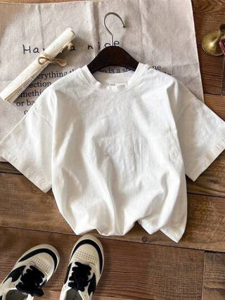 SHEIN تي شيرت كاجوال بأكمام قصيرة وياقة طاقم مزين برسوم كرتونية مناسب للأولاد المراهقين خلال فصل الصيف