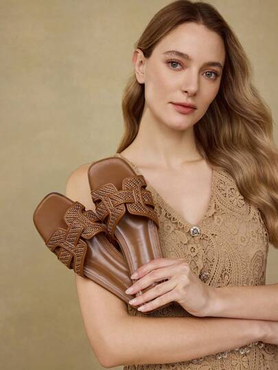 MOTF PREMIUM صنادل شقة من الجلد المصنعJPU بتصميم ضفيرة